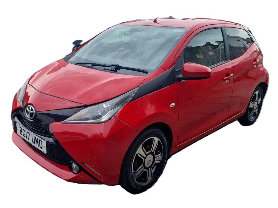 1.0 VVT-i x-clusiv3 Hatchback 5dr Petrol x-shift Euro 6 (68 ps)